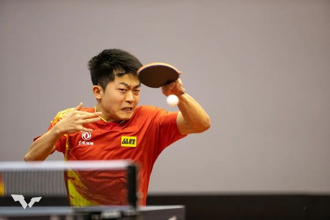 足球的领导 足球的领导